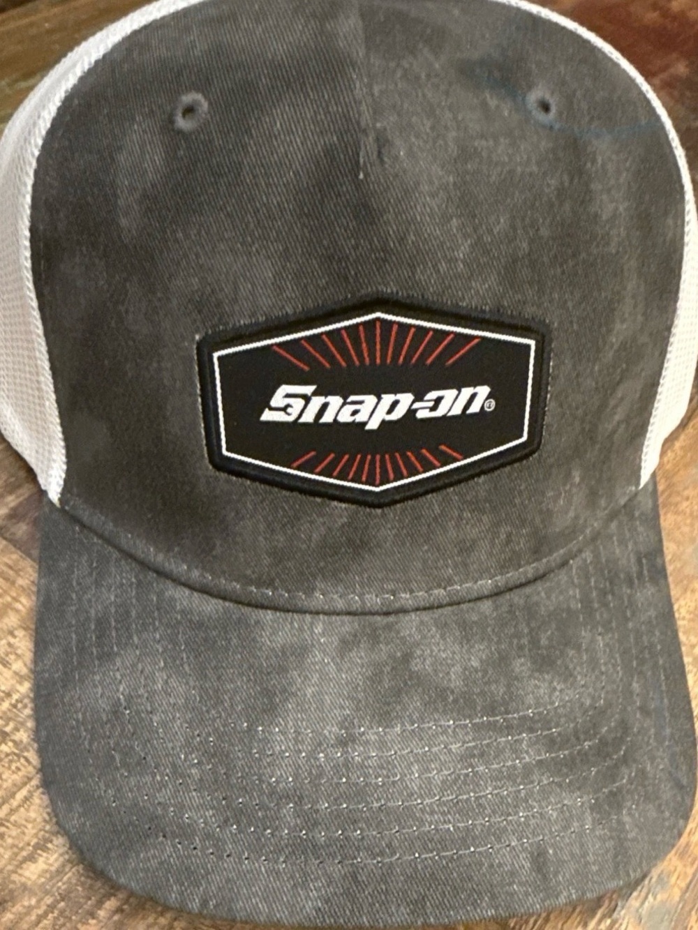 Snap-on Black and White Mesh Logo Cap